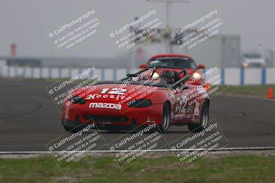 media/Jan-18-2026-CalClub SCCA (Sun) [[8bc6468723]]/Group 3 Race/Turn 1/